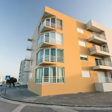 Apartment 09 - Steps From The